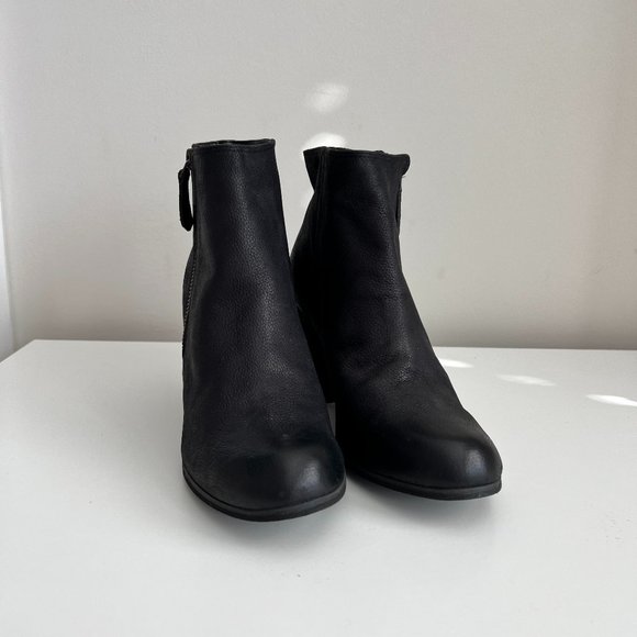 BP. Trolley Ankle Bootie, Black, Size 7.5 - Picture 3 of 4